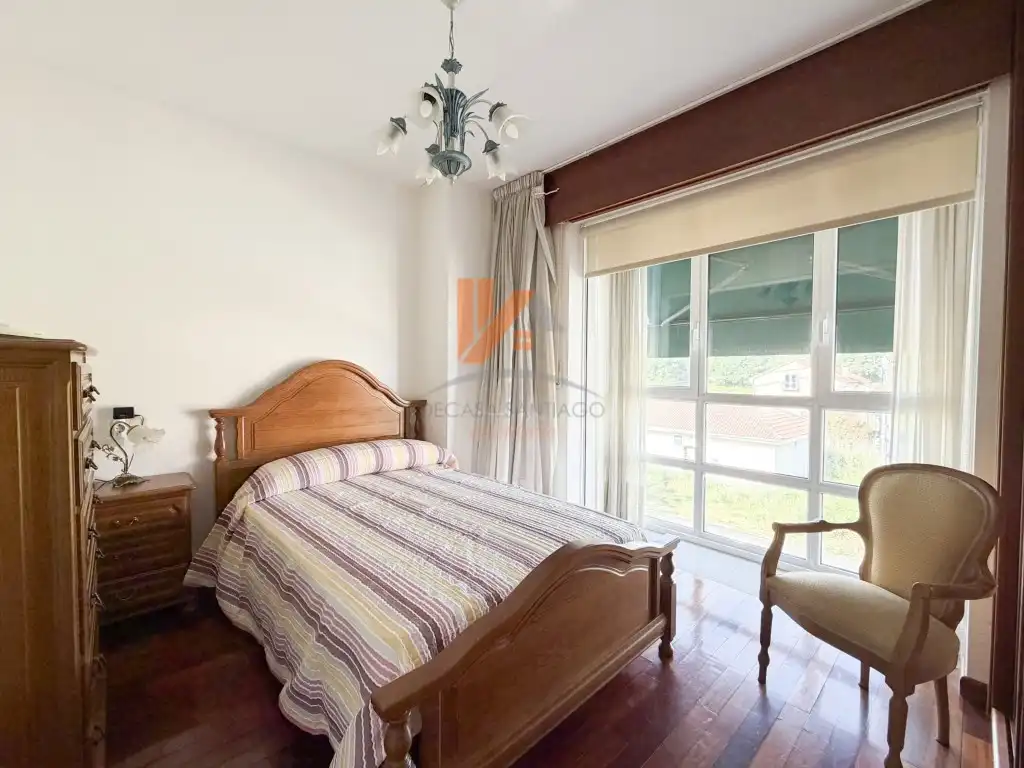 Bedroom of Detached homes for sale in Santiago de Compostela   with Heating, Private garden and Terrace