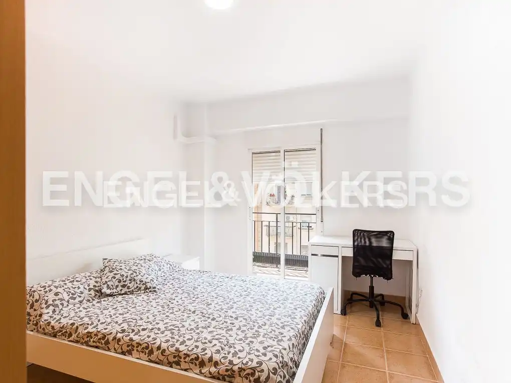 Bedroom of Flat for rent in Valencia  with Air Conditioner, Heating and Furnished