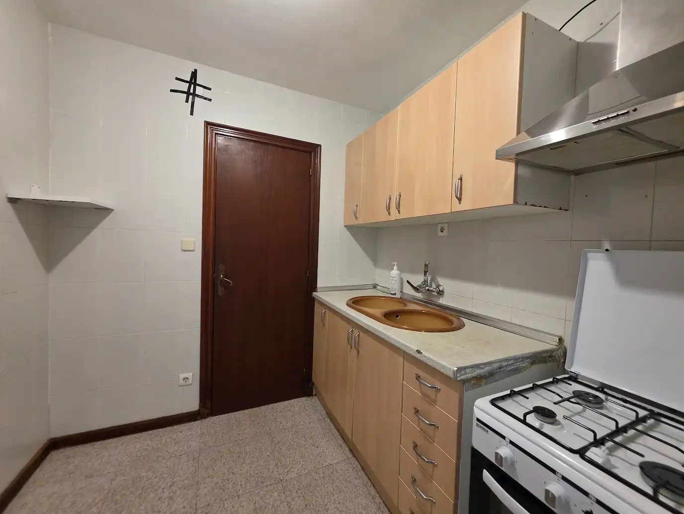 Kitchen of Flat for sale in Sabadell  with Oven and Alarm