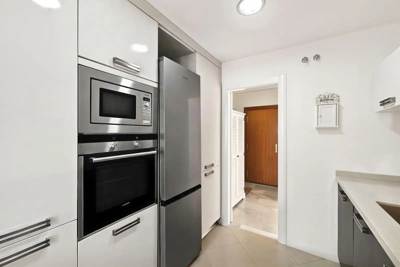 Kitchen of Flat for sale in Estepona  with Air Conditioner, Terrace and Community pool