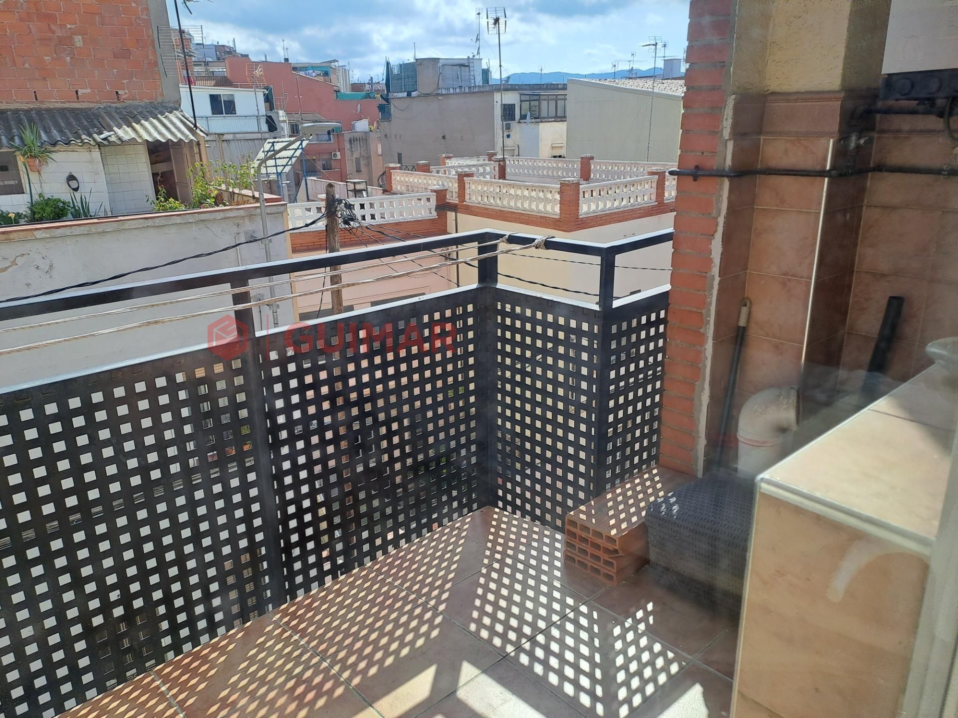 Terrassa de Edifici en venda en Santa Coloma de Gramenet