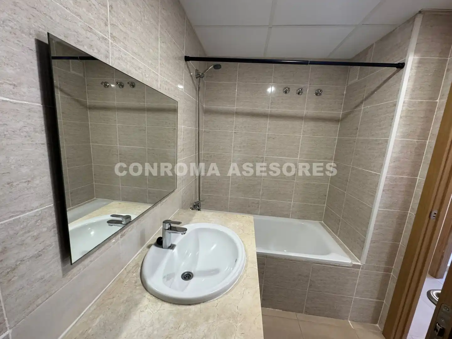 Bany de Pis en venda en Lloret de Mar amb Aire condicionat, Calefacció i Balcó