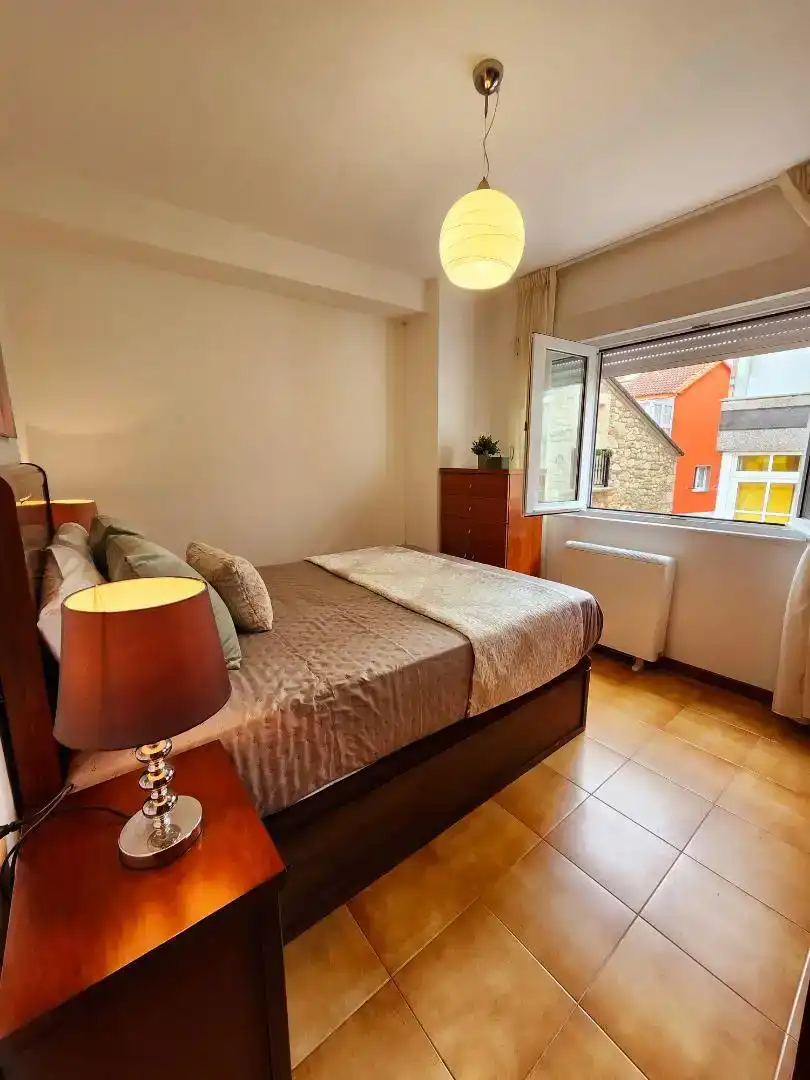 Schlafzimmer von Wohnung zur Miete in Laxe