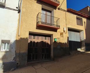 Vista exterior de Casa o xalet en venda en Aguarón amb Terrassa