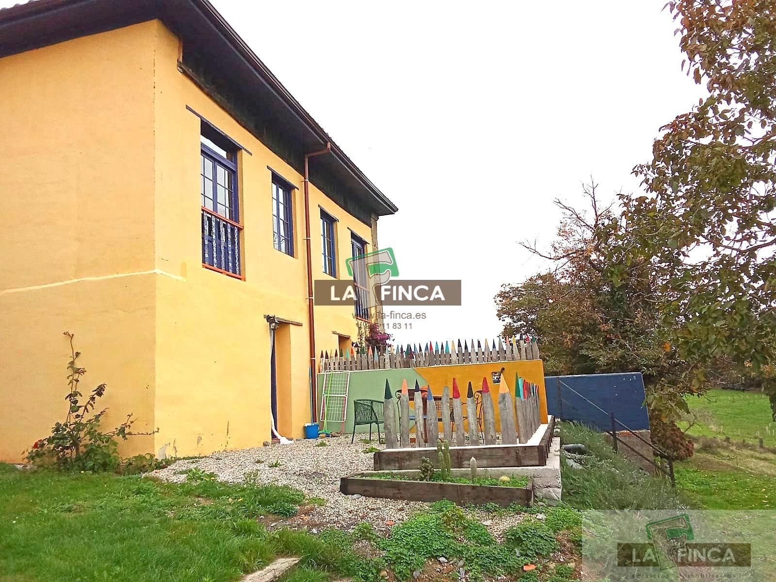 Vista exterior de Casa o chalet en venta en Pravia con Calefacción, Terraza y Trastero