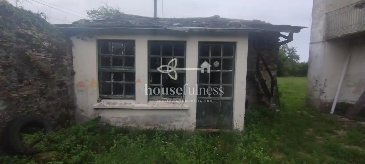 Vista exterior de Casa o xalet en venda en Ortigueira amb Jardí privat i Traster