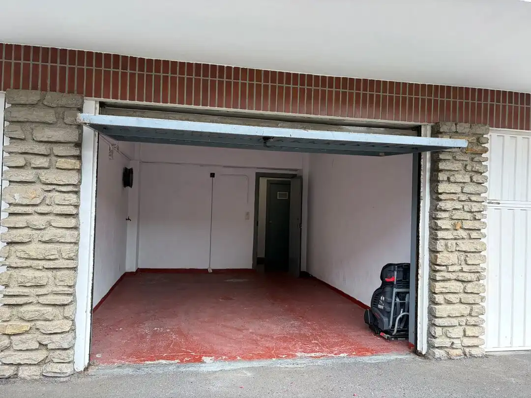 Parking de Piso en venta en Sopela con Calefacción, Terraza y Trastero