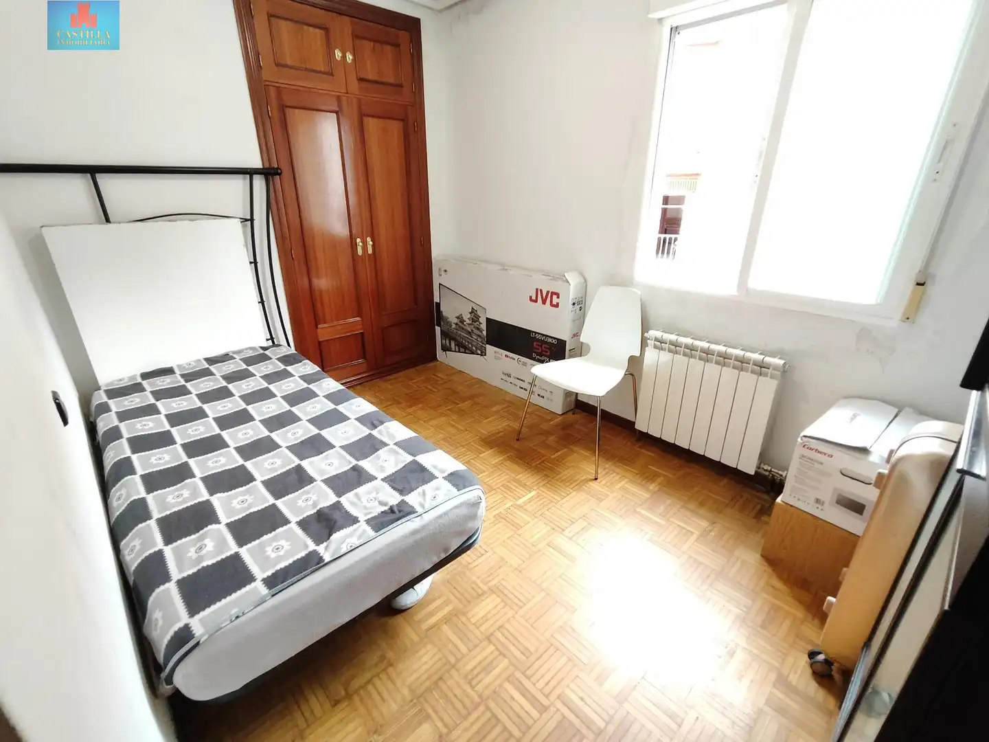 Habitación de Piso en venta en Ávila con Calefacción, Terraza y Trastero
