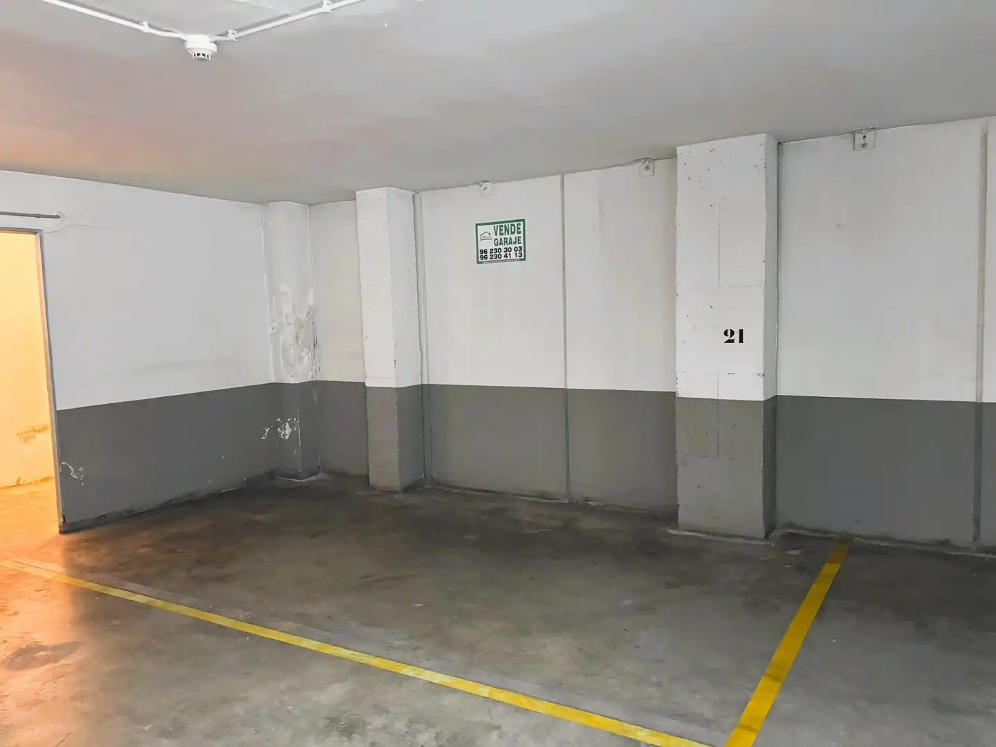Parkplatz von Garage zur Miete in Requena