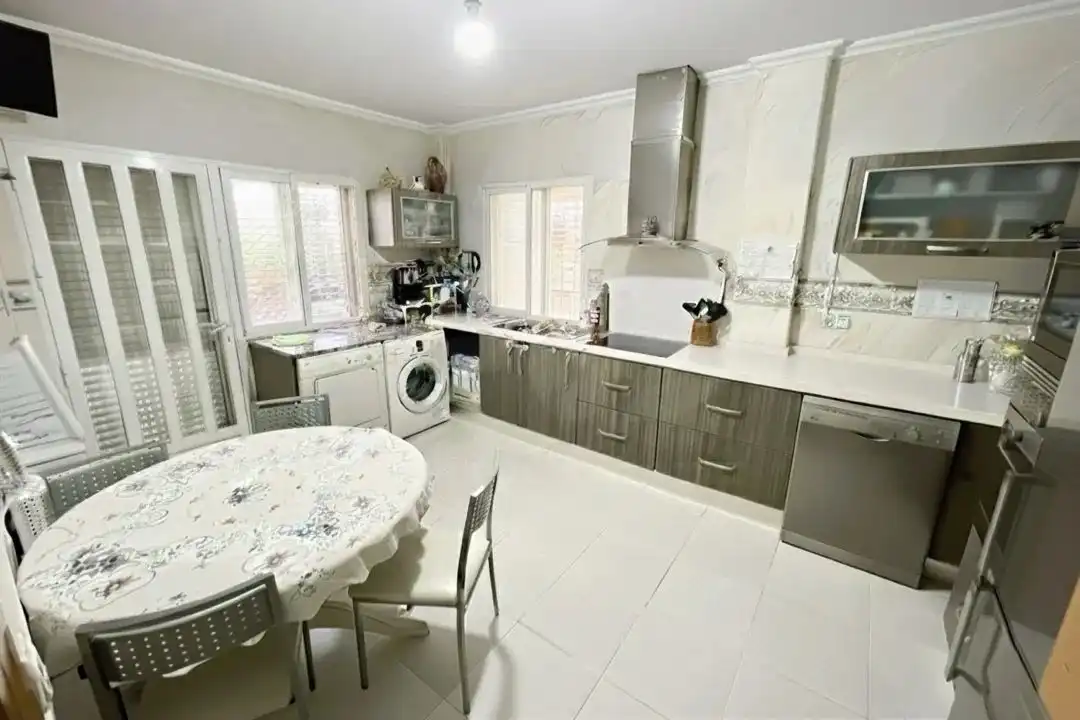 Cuina de Casa o xalet en venda en Murcia amb Aire condicionat i Terrassa