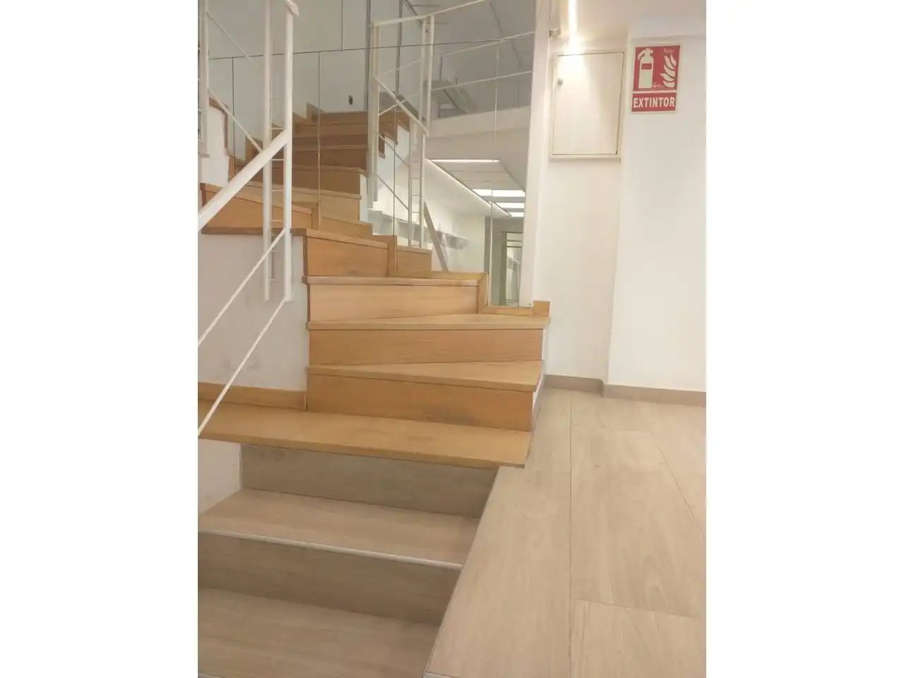 Local comercial de lloguer a Calle RAMON Y CAJAL, imagen 7