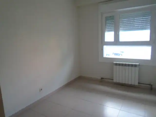 Habitación de Piso en venta en  Logroño con Calefacción