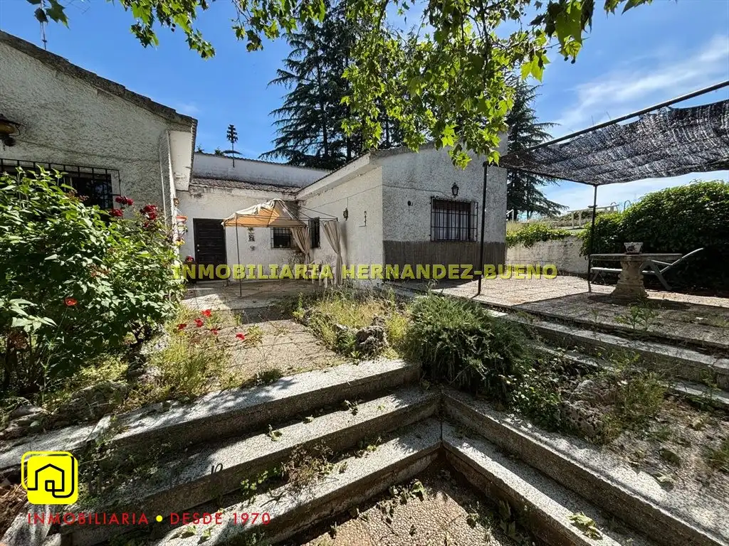 Jardí de Casa o xalet en venda en Alba de Tormes amb Jardí privat i Piscina