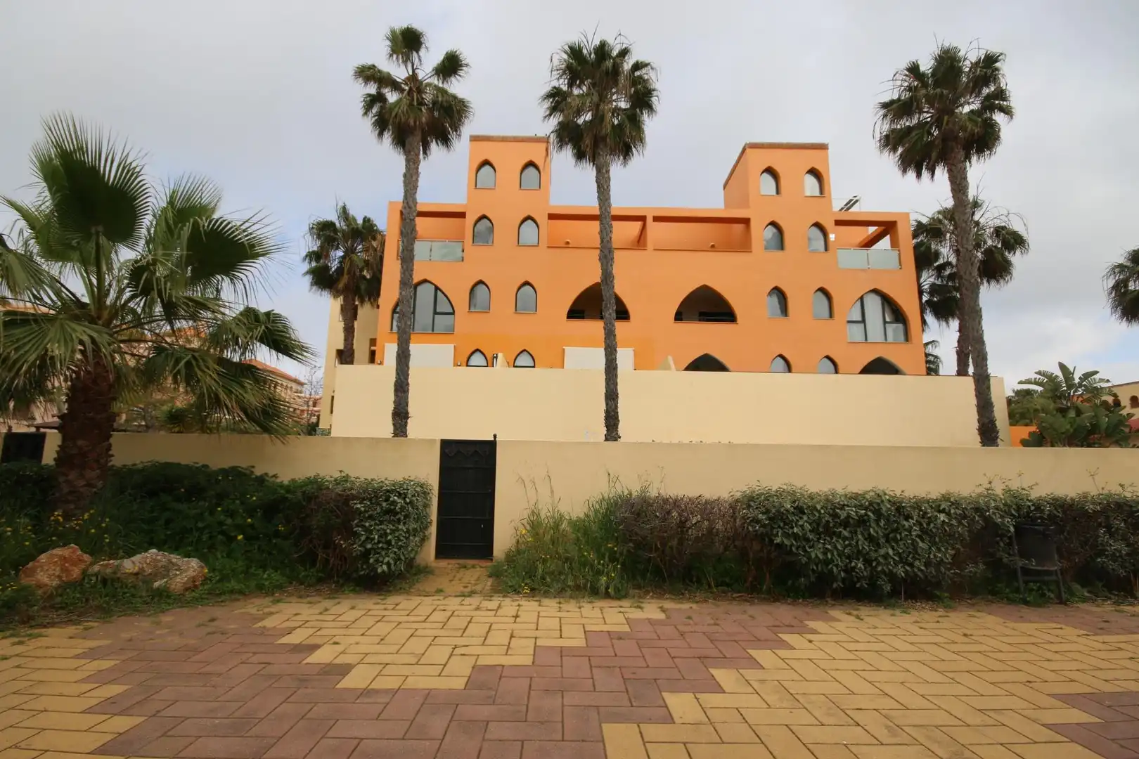 Vista exterior de Planta baja en venta en Ayamonte con Aire acondicionado, Calefacción y Jardín privado