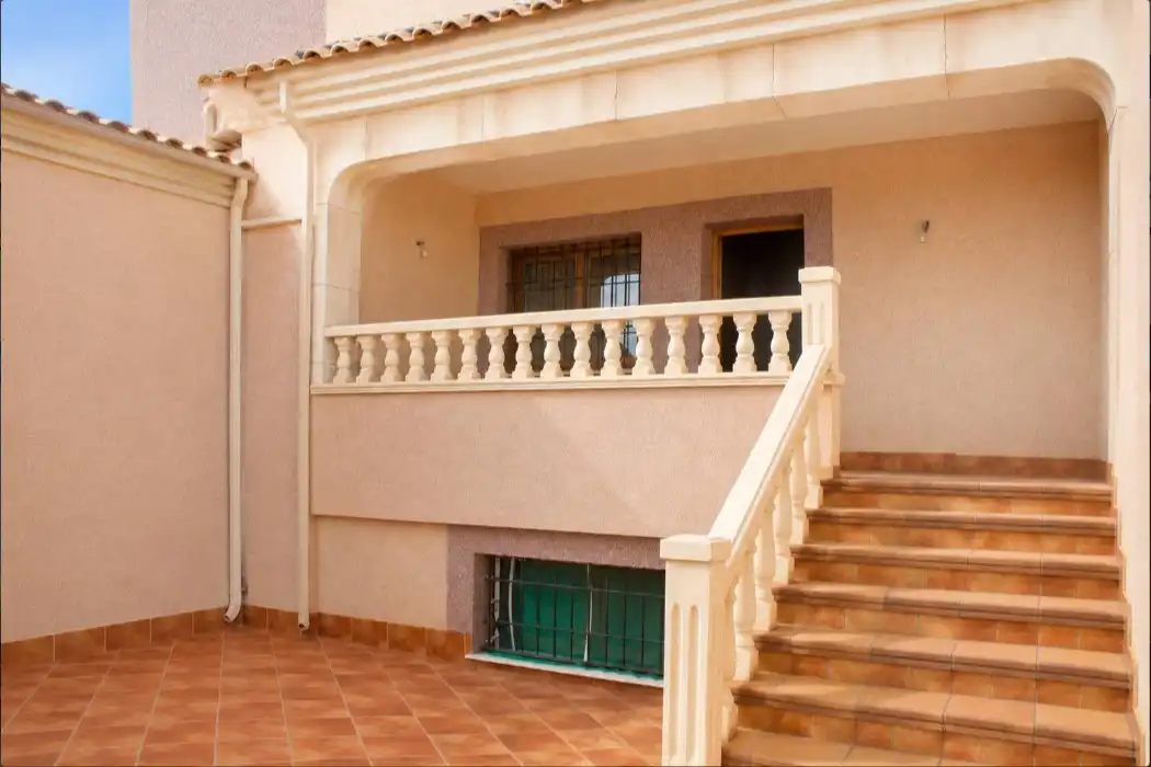 Casa o xalet en venda en Torrevieja amb Aire condicionat, Terrassa i Piscina