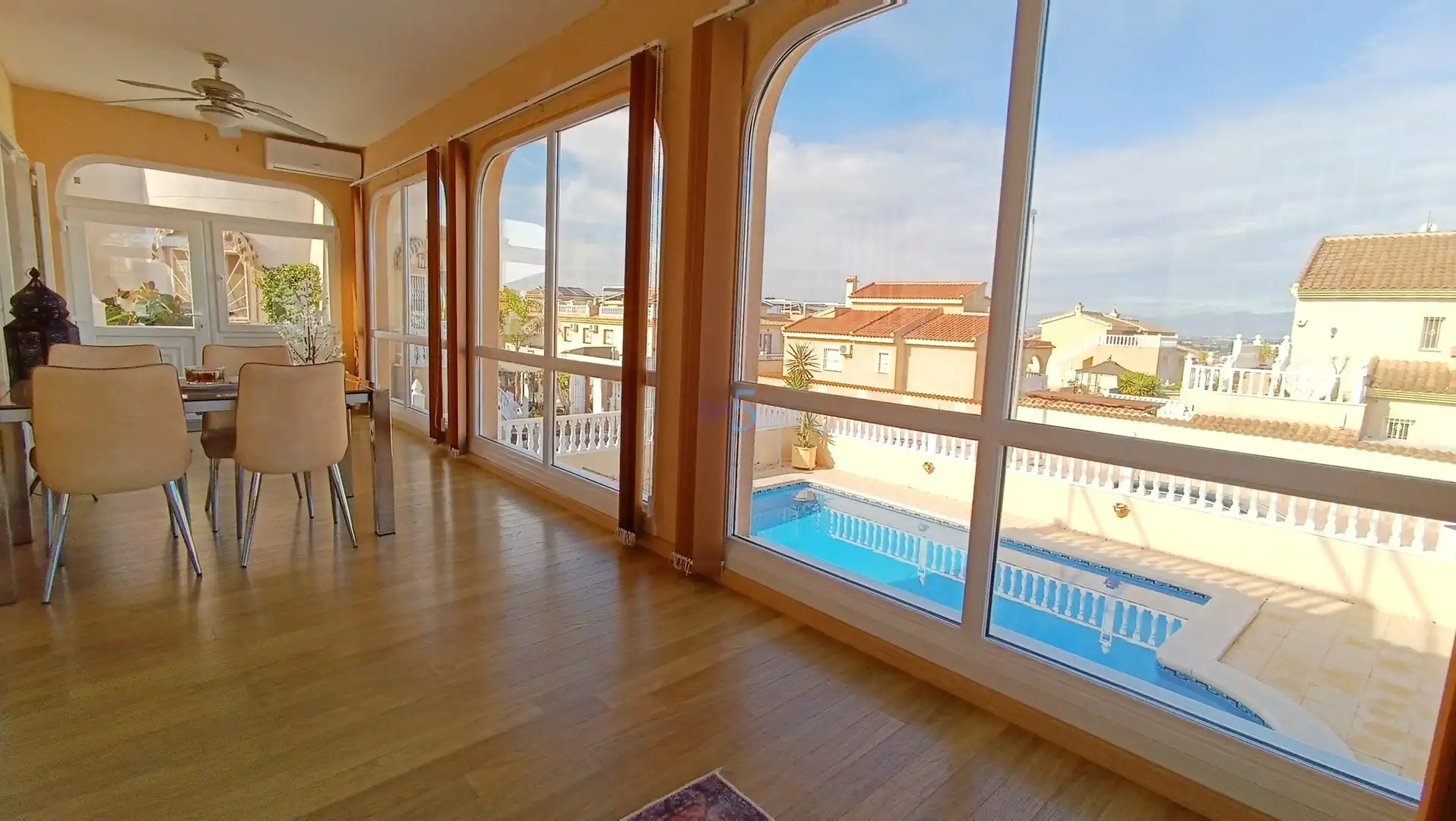 Sala d'estar de Casa o xalet en venda en Rojales amb Aire condicionat, Calefacció i Terrassa