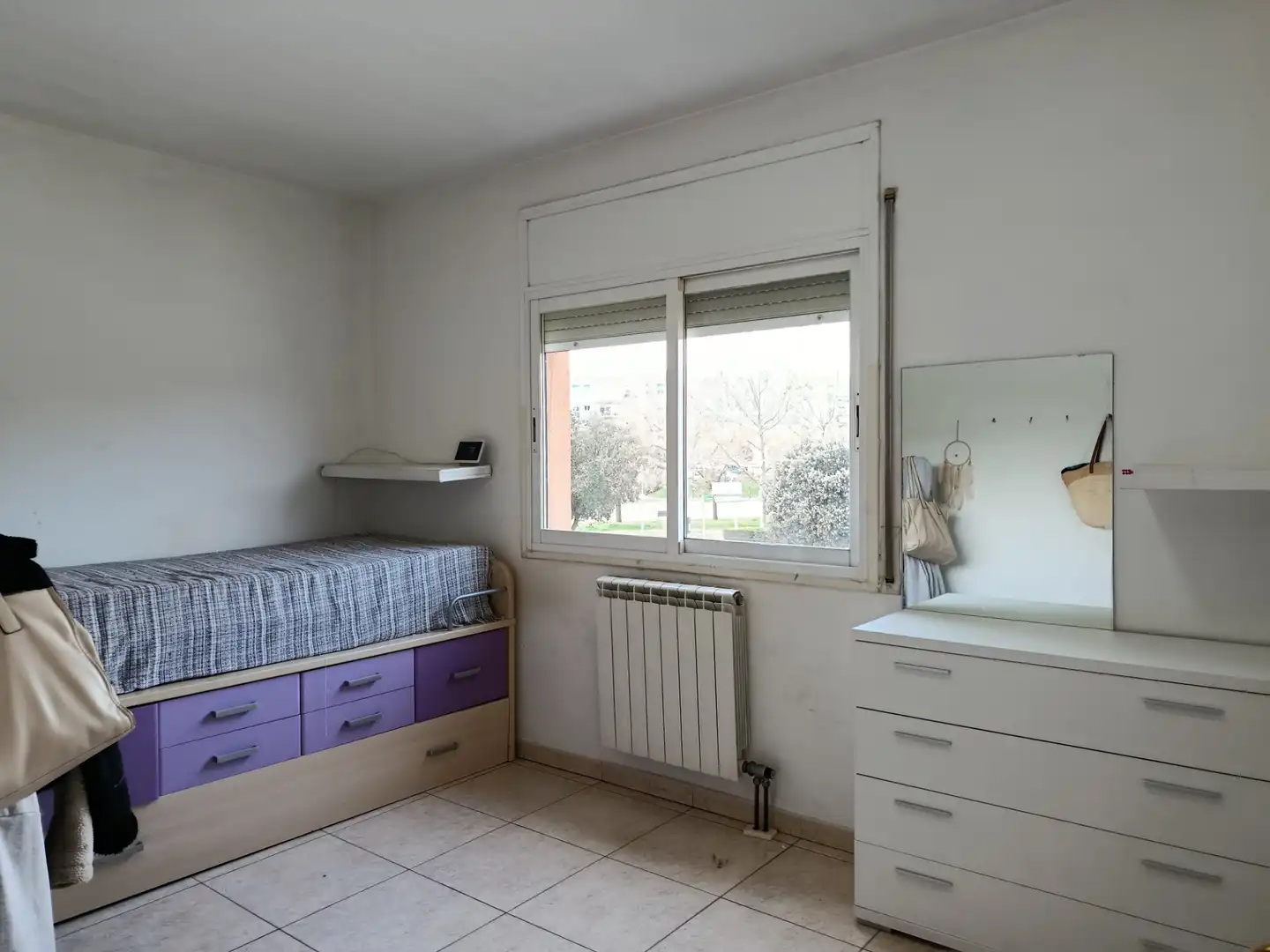 Dormitori de Casa adosada en venda en Sant Julià de Ramis amb Calefacció, Jardí privat i Terrassa