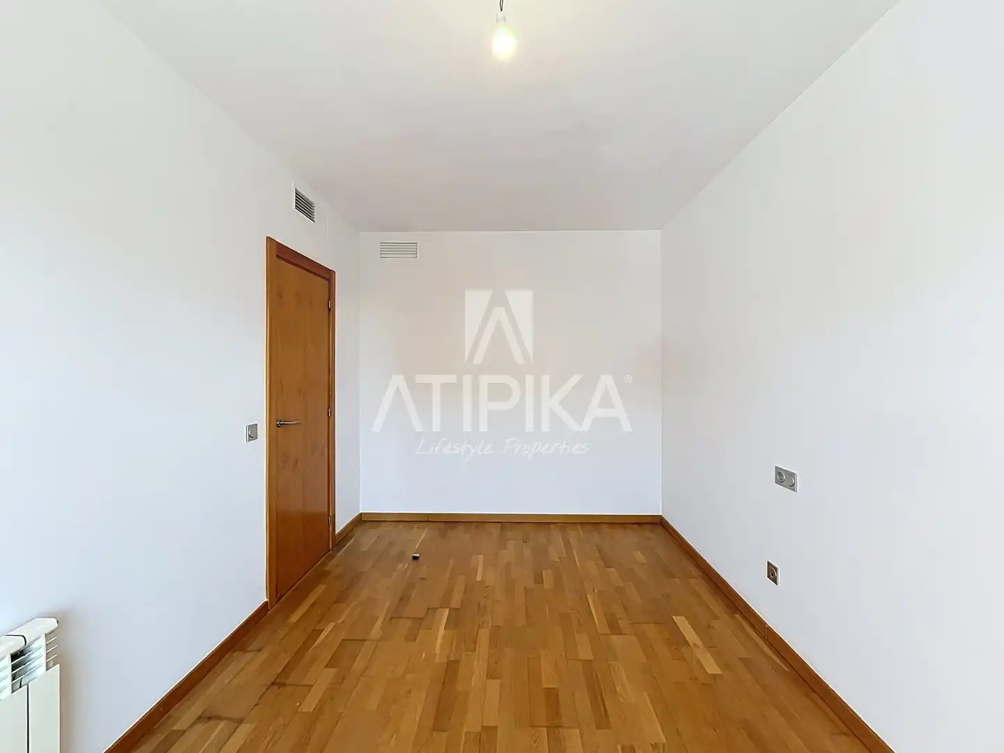 Habitación de Piso en venta en Sabadell con Aire acondicionado, Calefacción y Terraza