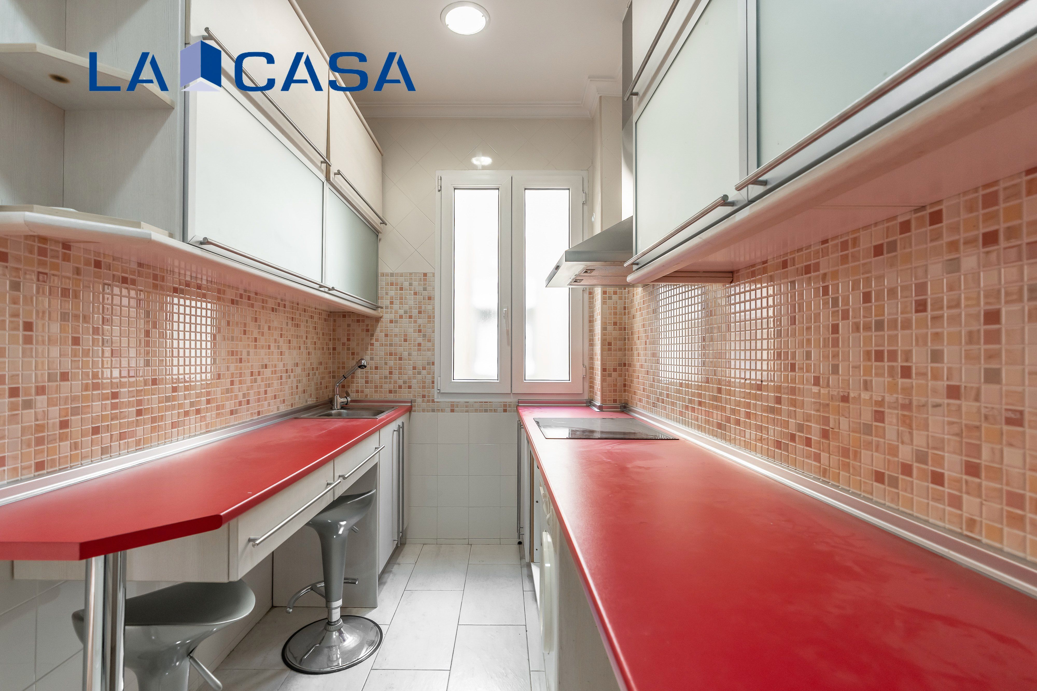 Kitchen of Flat for sale in  Madrid Capital  with Heating