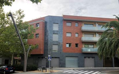 Vista exterior de Local en venda en Vilafranca del Penedès