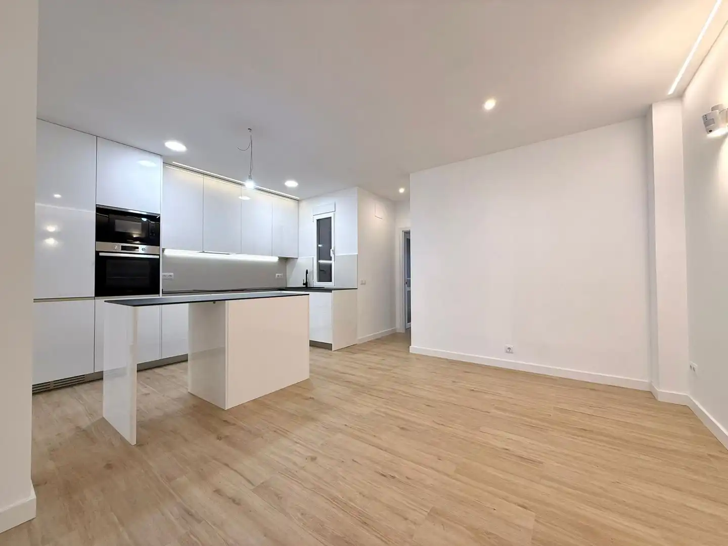 Cocina de Piso en venta en Madrid con Aire acondicionado, Calefacción y Domótica