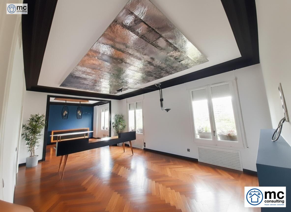 Flat for sale in  DIAGONAL, Barri de les Corts