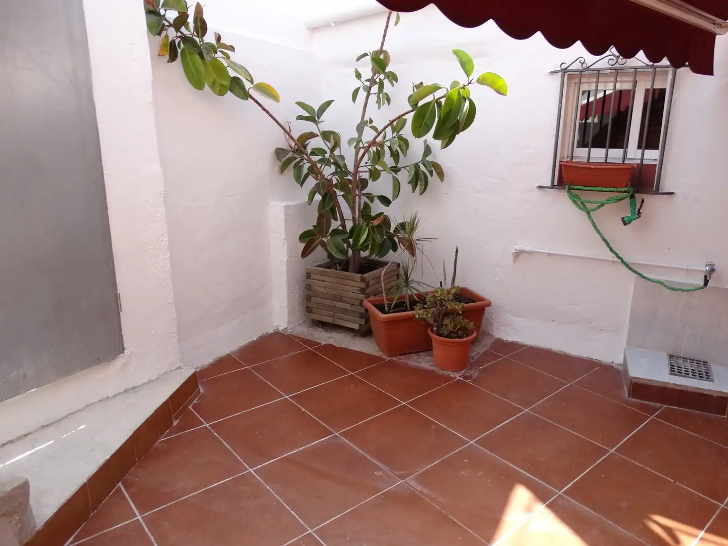 Terrassa de Casa adosada en venda en Vilanova i la Geltrú amb Jardí privat, Terrassa i Traster