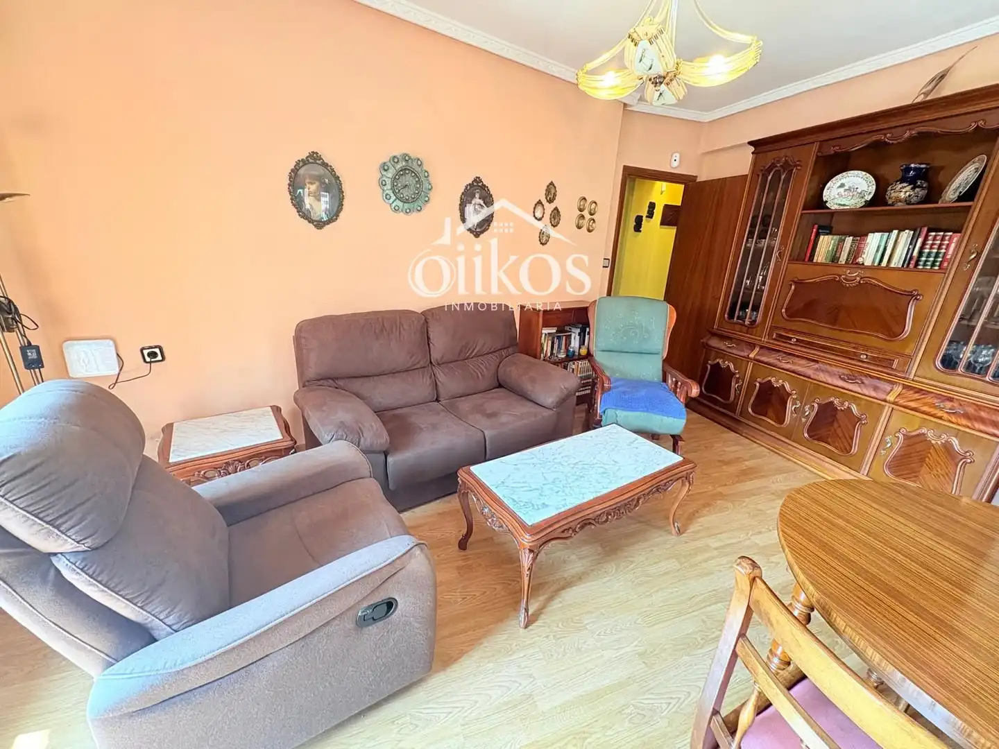 Sala de estar de Piso en venta en Salamanca con Calefacción, Parquet y Balcón