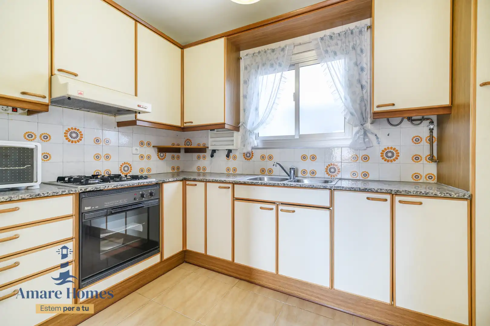 Cocina de Ático en venta en Castelldefels con Terraza y Horno