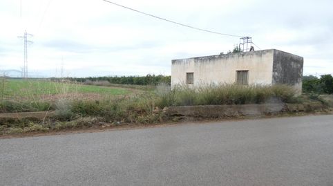 Finca rústica con agua y una edificación de uso agrario de 55 m2, imatge 2