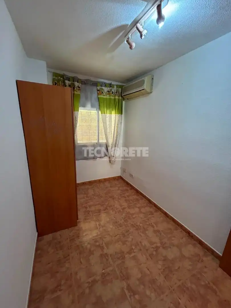 Habitación de Piso en venta en Madrid con Aire acondicionado y Balcón
