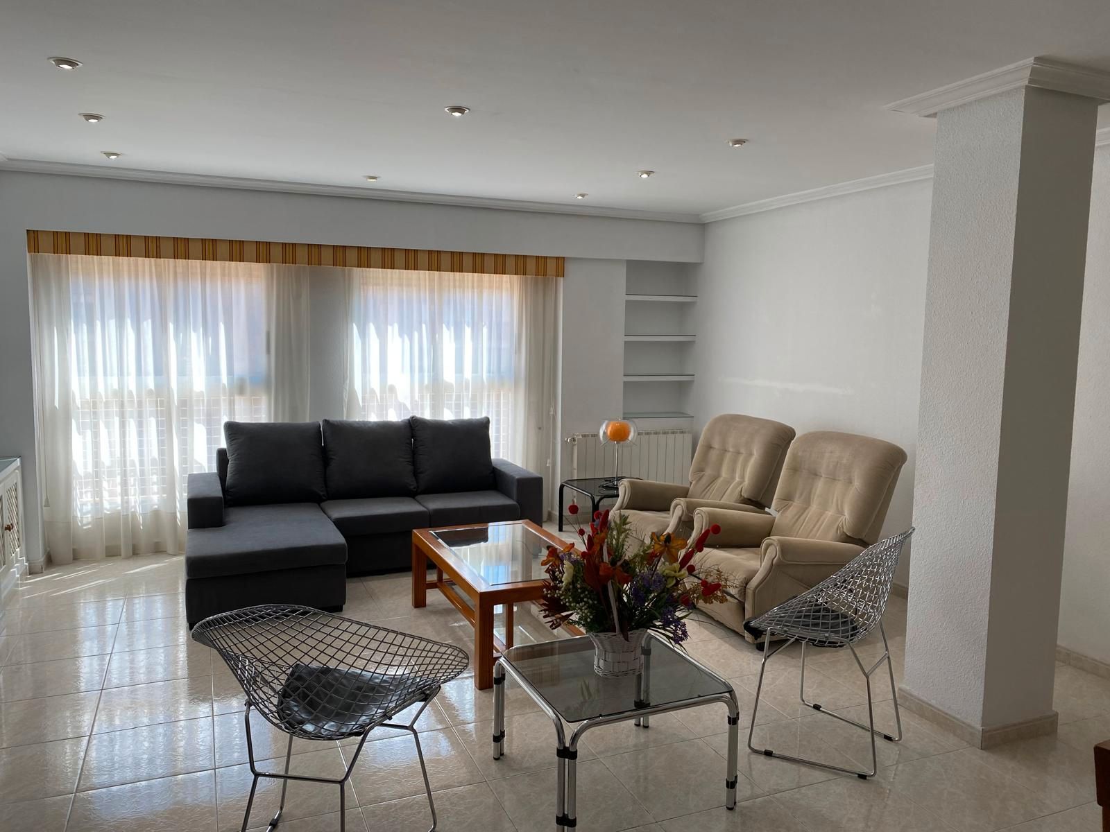 Living room of Flat to rent in Castellón de la Plana / Castelló de la Plana  with Air Conditioner, Heating and Furnished