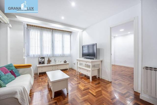 Piso en Venta en Calle RUISEÑOR en Pajaritos