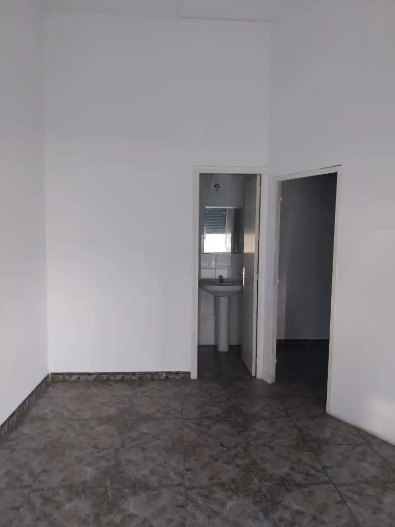 Local comercial en venda a Carrer de Colòmbia, imagen 2