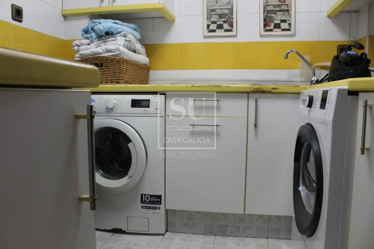 Cocina de Casa o chalet en venta en Vigo  con Calefacción, Jardín privado y Parquet