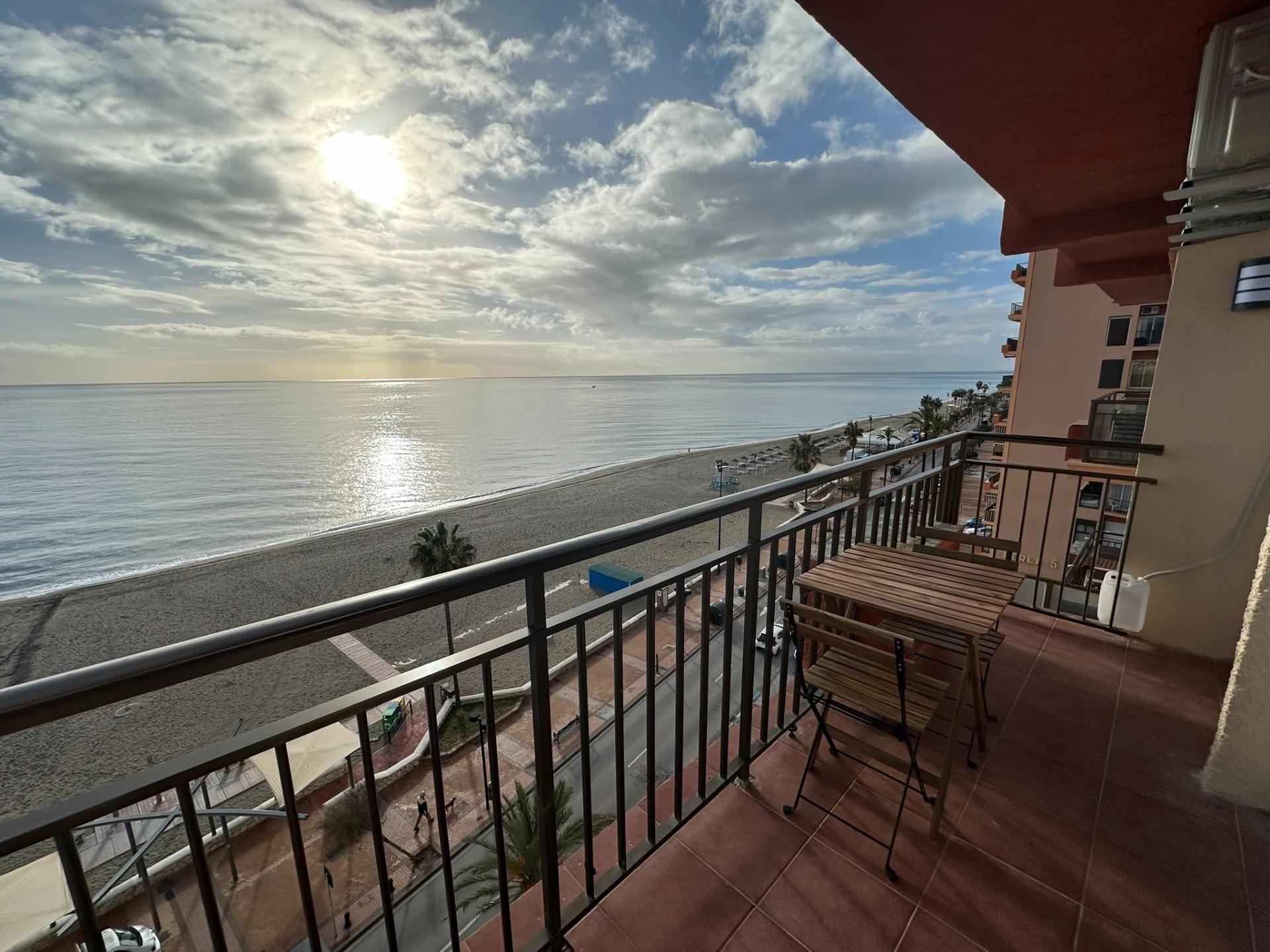 Dormitori de Apartament de lloguer en Fuengirola amb Aire condicionat i Terrassa