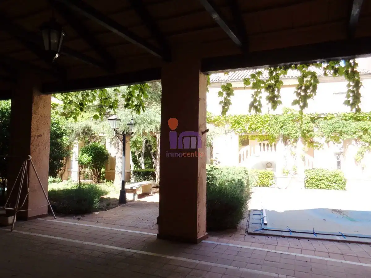 Jardín de Casa o chalet en venta en Valdepeñas con Aire acondicionado, Calefacción y Trastero