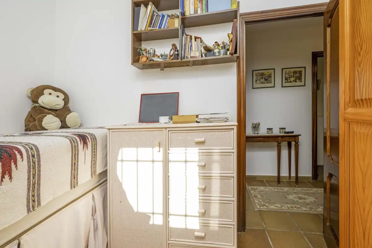 Dormitori de Casa o xalet en venda en Bollullos de la Mitación amb Aire condicionat, Calefacció i Jardí privat