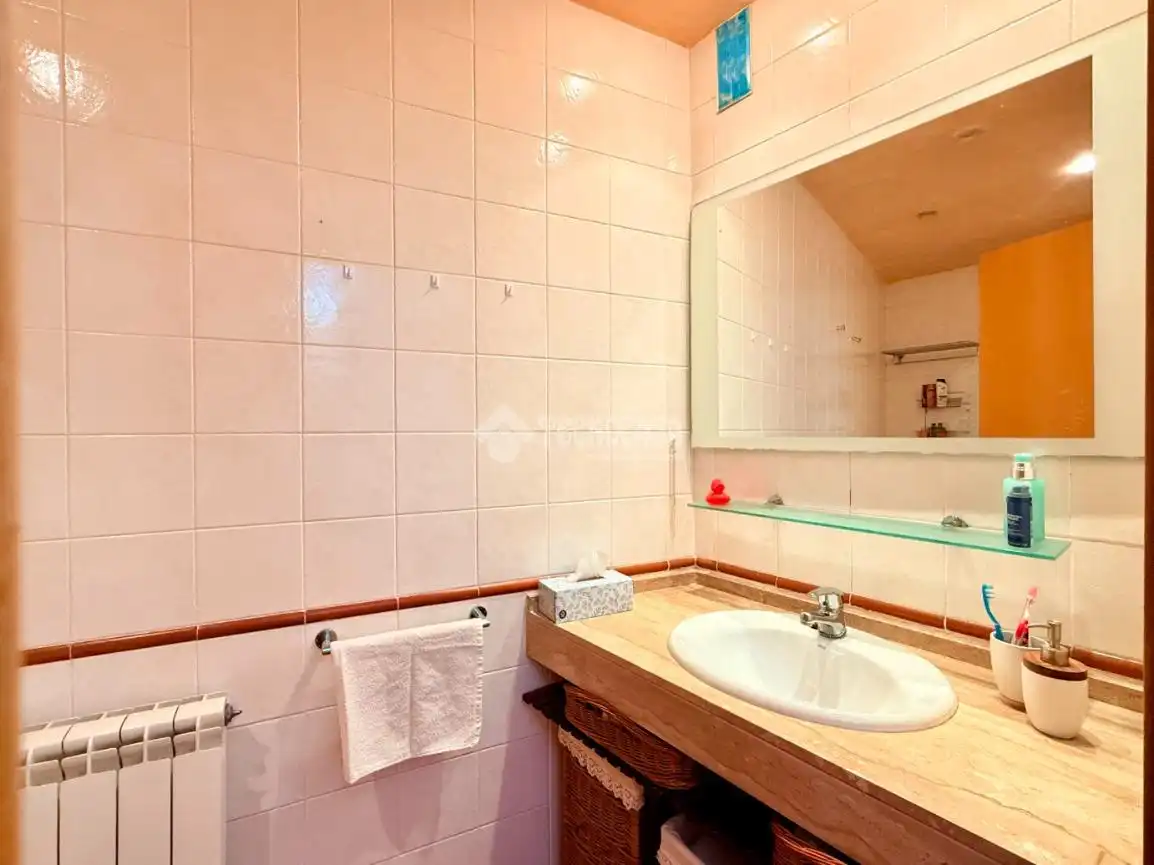 Baño de Piso en venta en Vilanova i la Geltrú con Aire acondicionado y Balcón
