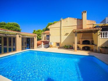Detached house with pool for sale in Los Balcones - Los Altos