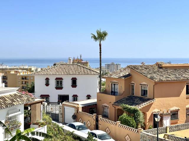 Casa adosada en Venta en Del Conde De Orgaz en La Patera