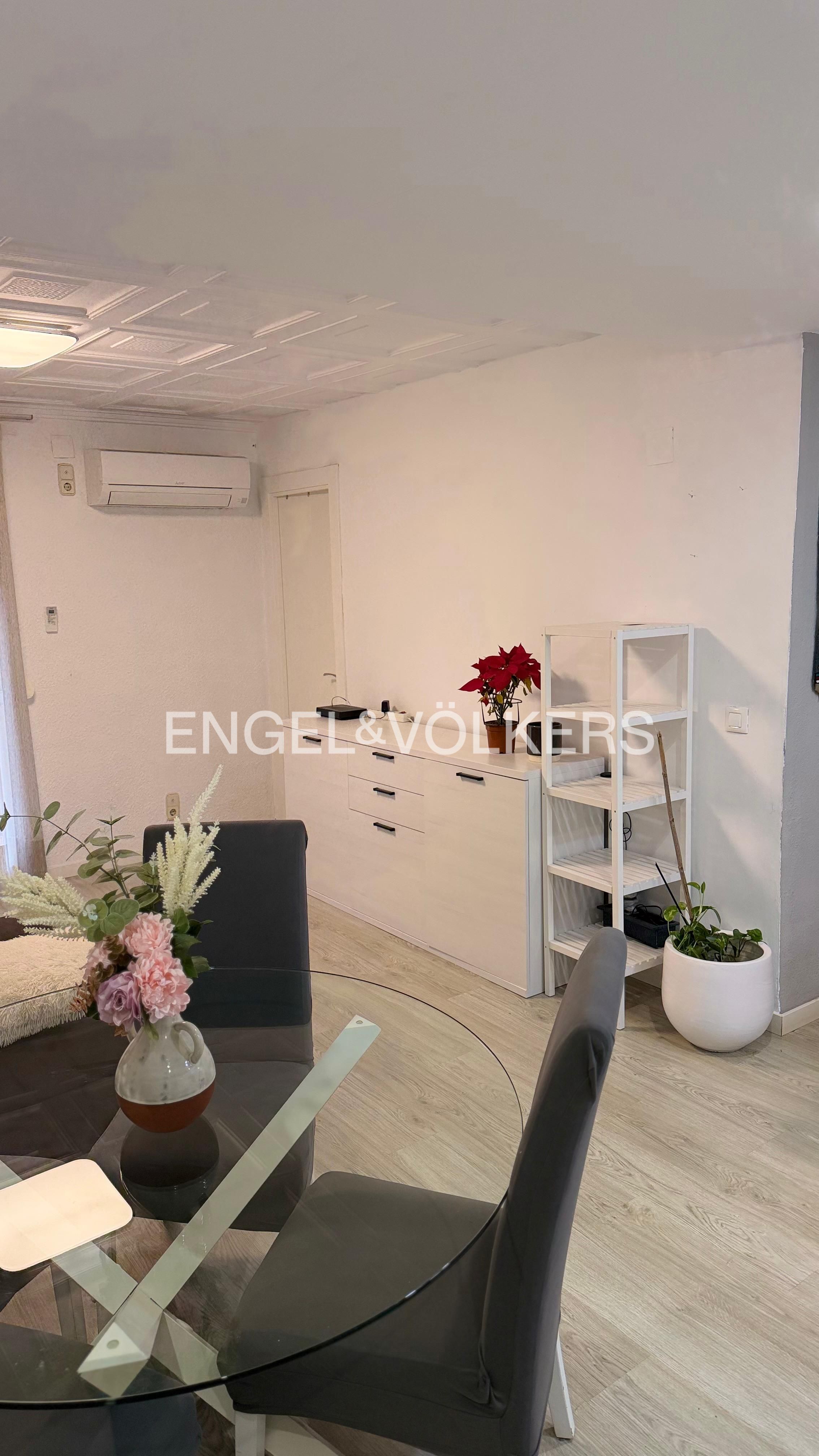 Menjador de Apartament de lloguer en Moncada amb Aire condicionat, Calefacció i Parquet