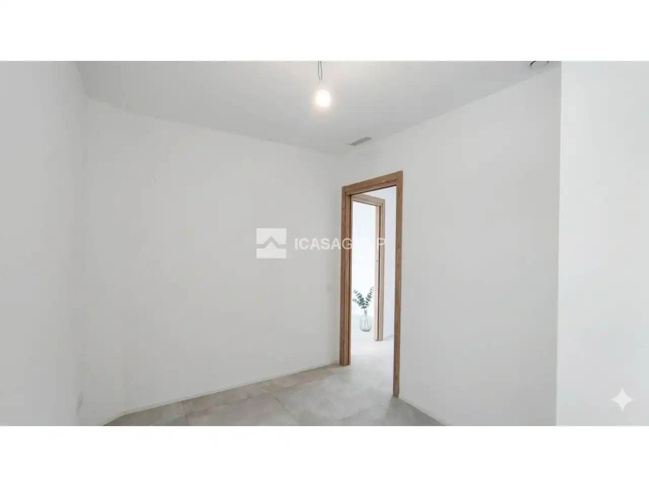 Flat for sale in Terrassa  with Air Conditioner, Heating and Alarm
