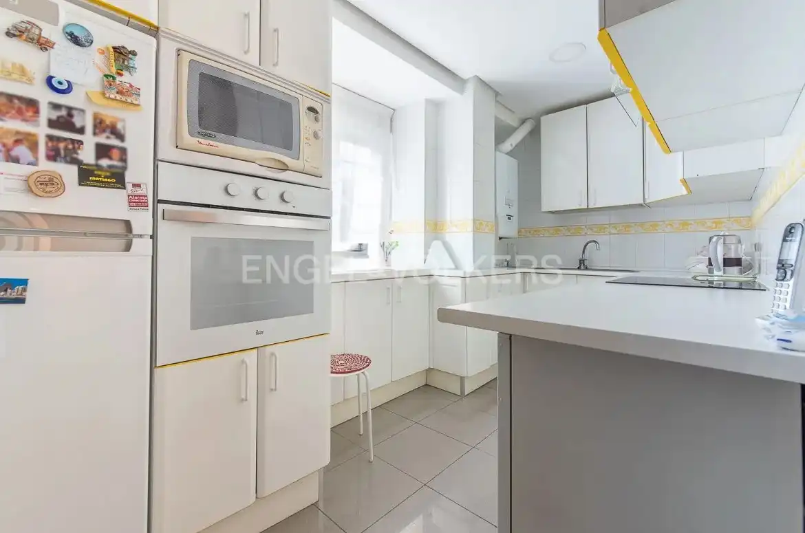 Cocina de Casa o chalet en venta en Madrid con Aire acondicionado, Calefacción y Jardín privado