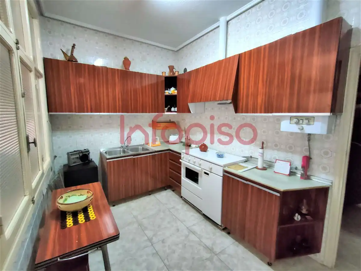 House for sale in Valdepeñas, imagen 3