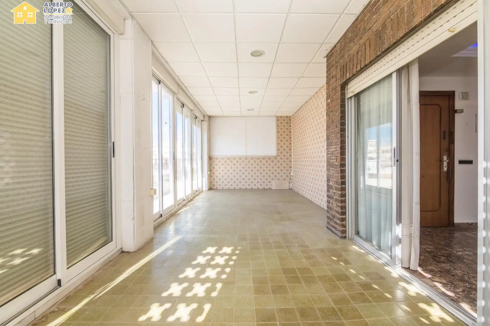 Ático en venta en Elche / Elx con Terraza y Balcón