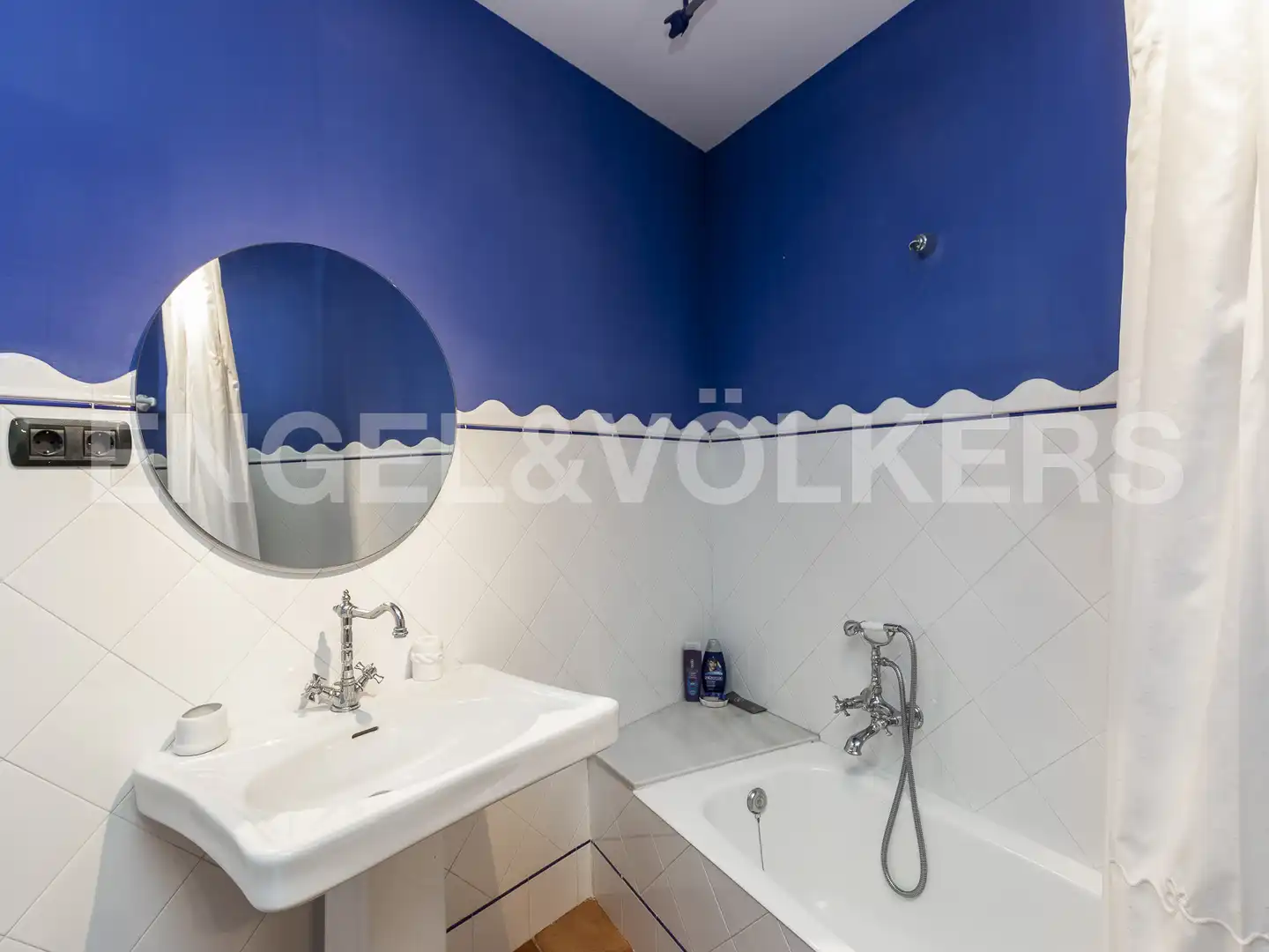 Baño de Casa o chalet de alquiler en Sitges con Calefacción, Jardín privado y Terraza