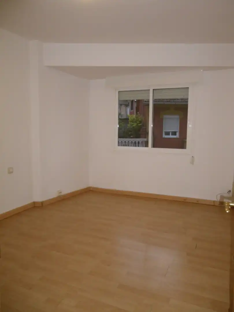 Apartament de lloguer a Calle Calle Coutadas, Teis