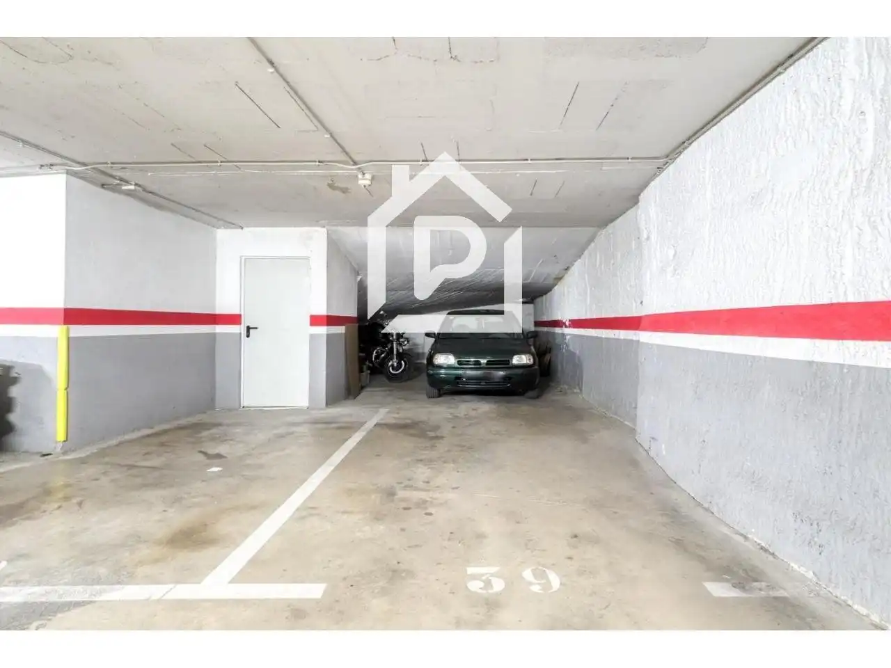 Parking of Flat for sale in Centre