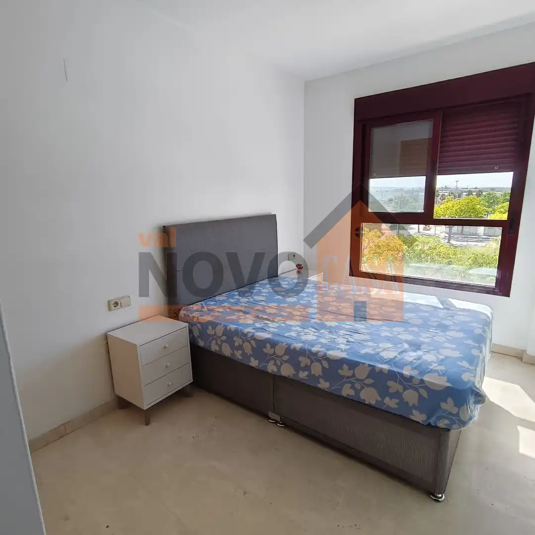 Schlafzimmer von Wohnung zur Miete in Silla mit Möbliert